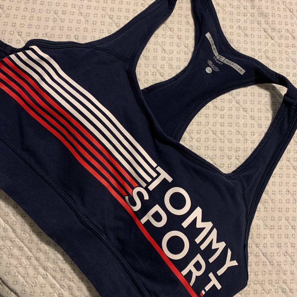 Sports bra